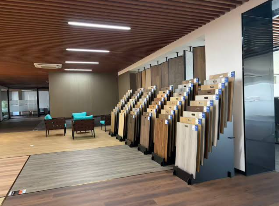 Why Laminate Flooring Is Growing in Colombia’s Residential Market 1 e4f494a0 19e7 41fb 8682 8cd5959a9224